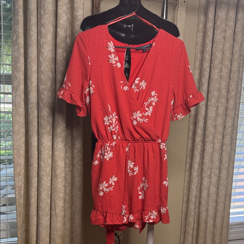 One Clothing LA Medium Red Floral Romper